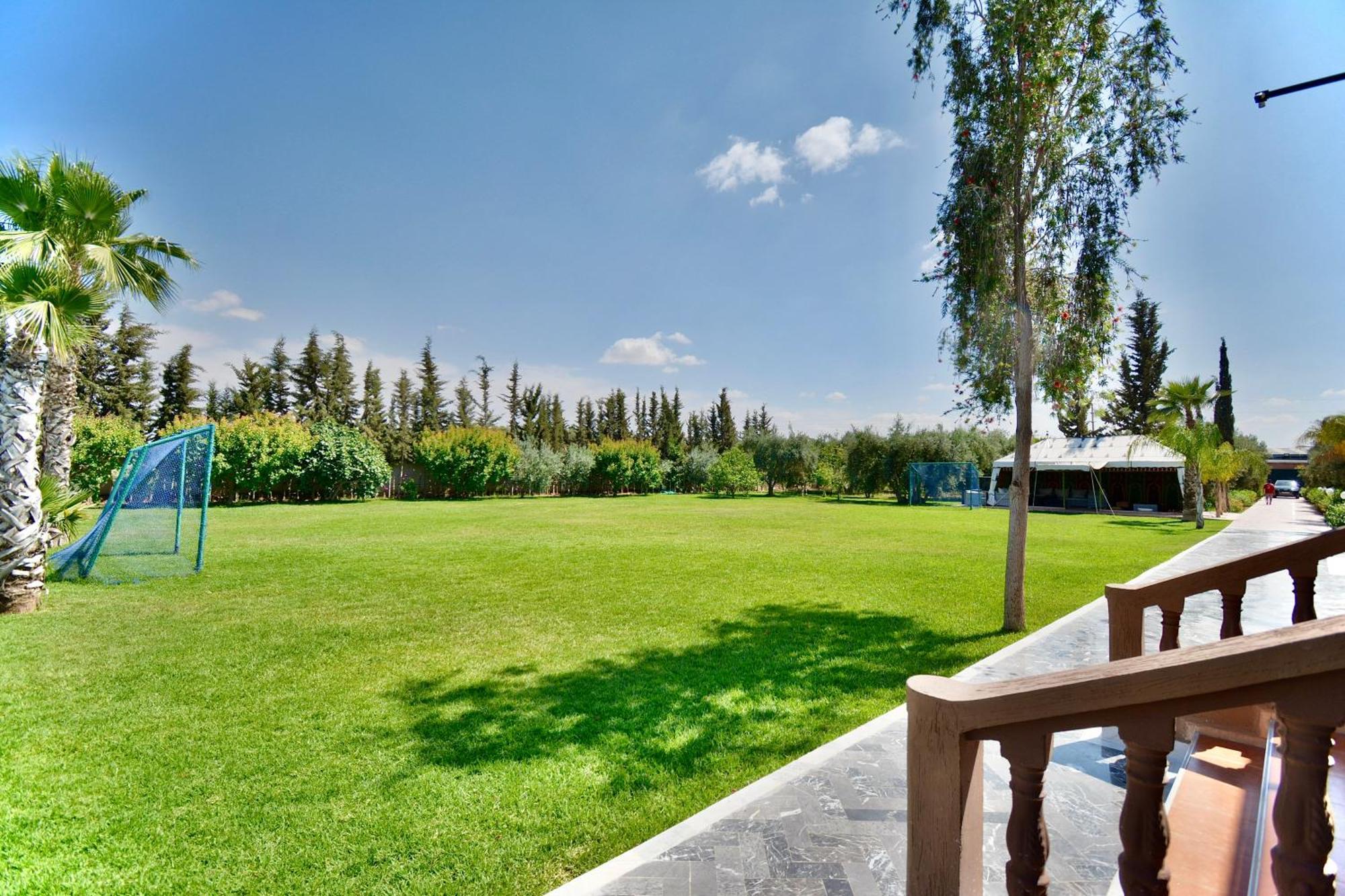 Ferme De Vacances Avec Une Grande Villa A Marrakech Marrakesch Exterior foto