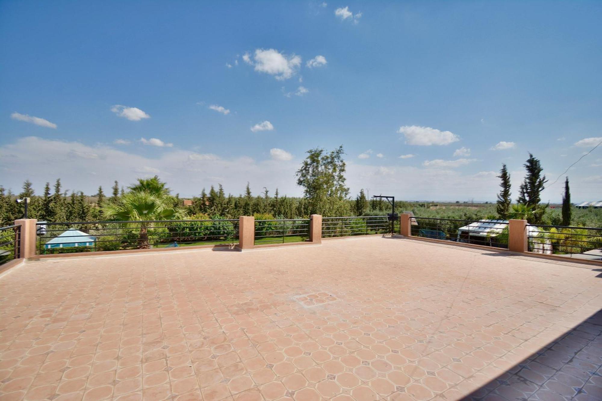 Ferme De Vacances Avec Une Grande Villa A Marrakech Marrakesch Exterior foto